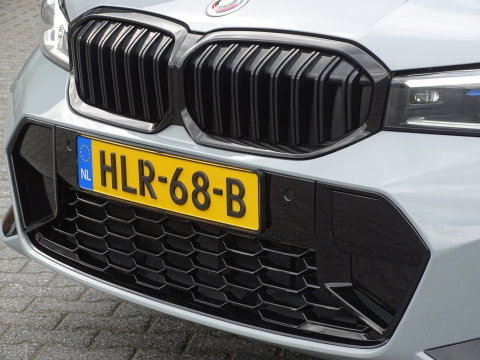 BMW 3 Serie Touring 330e 292PK X-Drive M-Sport / Brooklyn / 2022 / pano / LED