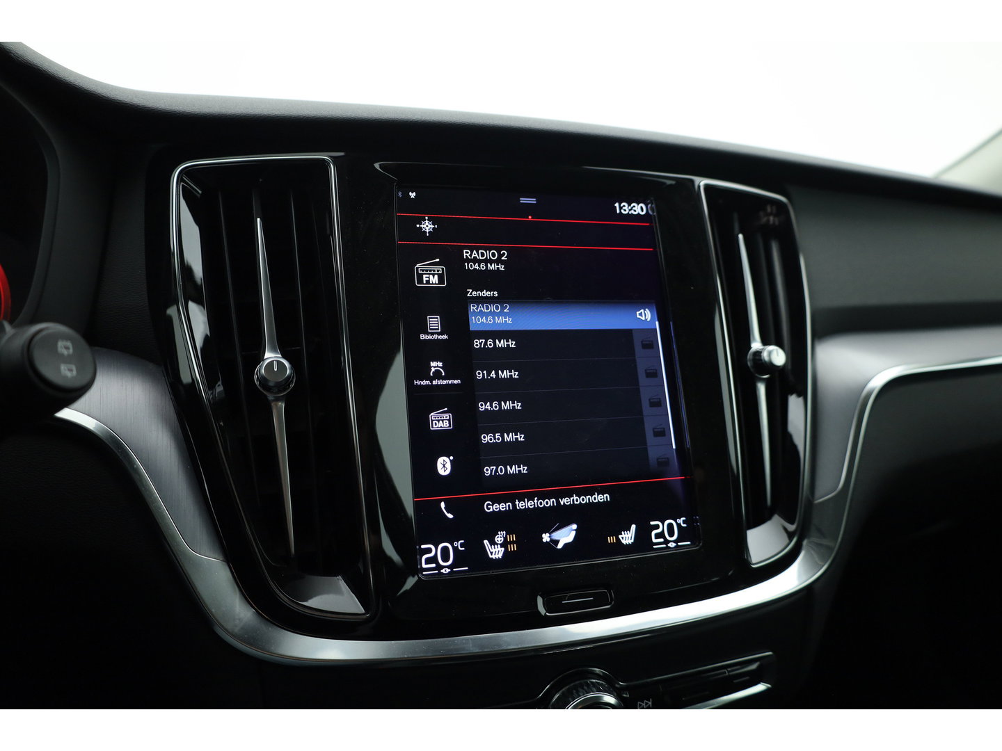 Volvo V60 2.0 T6 Recharge AWD R-Design Expr. | Trekhaak | Cruise | Stoel- & Stuurverw. |