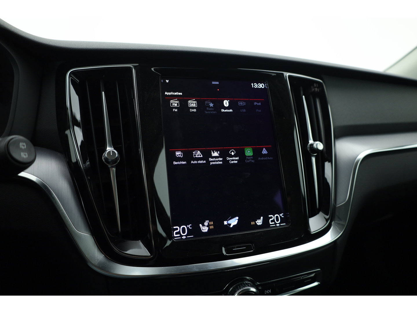Volvo V60 2.0 T6 Recharge AWD R-Design Expr. | Trekhaak | Cruise | Stoel- & Stuurverw. |