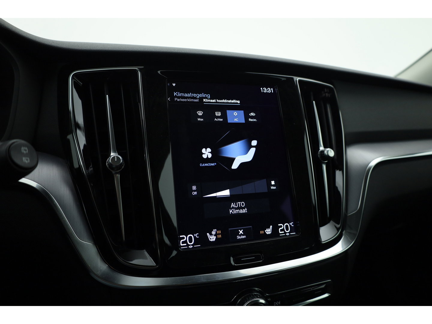 Volvo V60 2.0 T6 Recharge AWD R-Design Expr. | Trekhaak | Cruise | Stoel- & Stuurverw. |