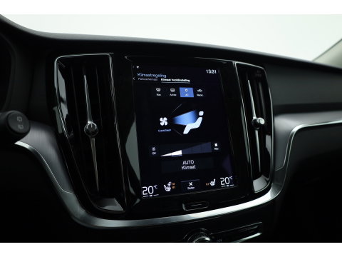 Volvo V60 2.0 T6 Recharge AWD R-Design Expr. | Trekhaak | Cruise | Stoel- & Stuurverw. |