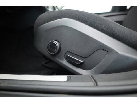 Volvo V60 2.0 T6 Recharge AWD R-Design Expr. | Trekhaak | Cruise | Stoel- & Stuurverw. |