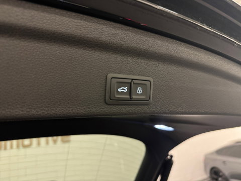 Audi RSQ3 Sportback Pano|Keyles|B&O|RS Seat|Camera|Sfeer|VOL