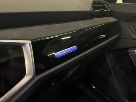 Audi RSQ3 Sportback Pano|Keyles|B&O|RS Seat|Camera|Sfeer|VOL