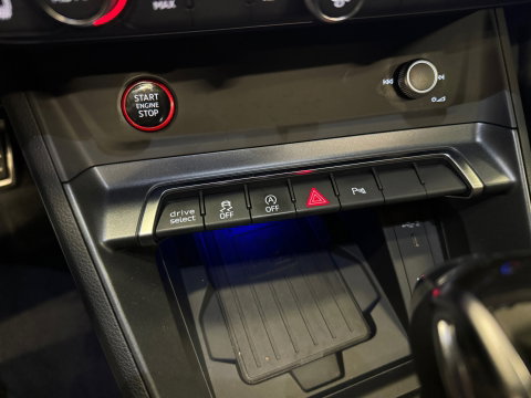 Audi RSQ3 Sportback Pano|Keyles|B&O|RS Seat|Camera|Sfeer|VOL