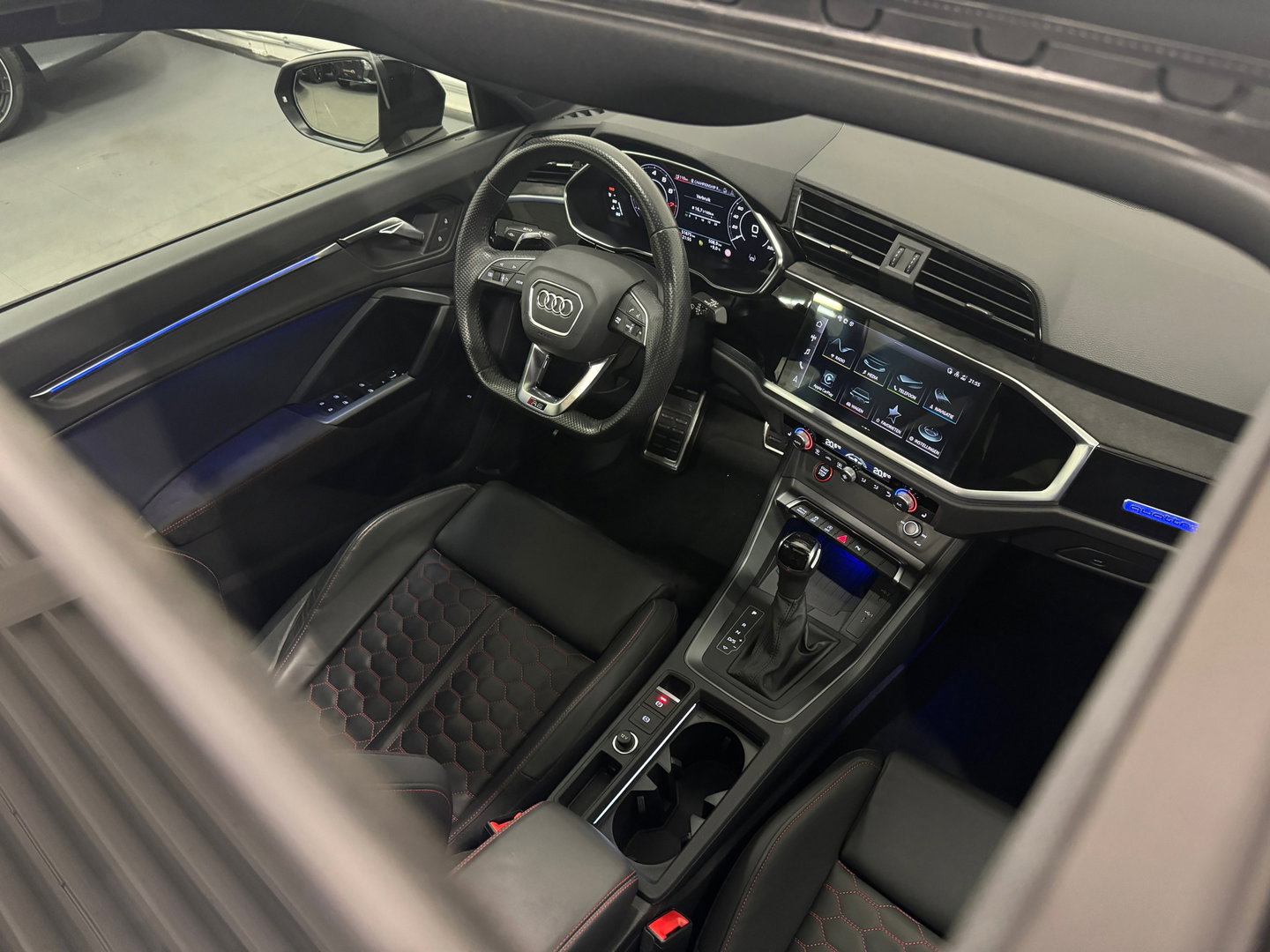 Audi RSQ3 Sportback Pano|Keyles|B&O|RS Seat|Camera|Sfeer|VOL