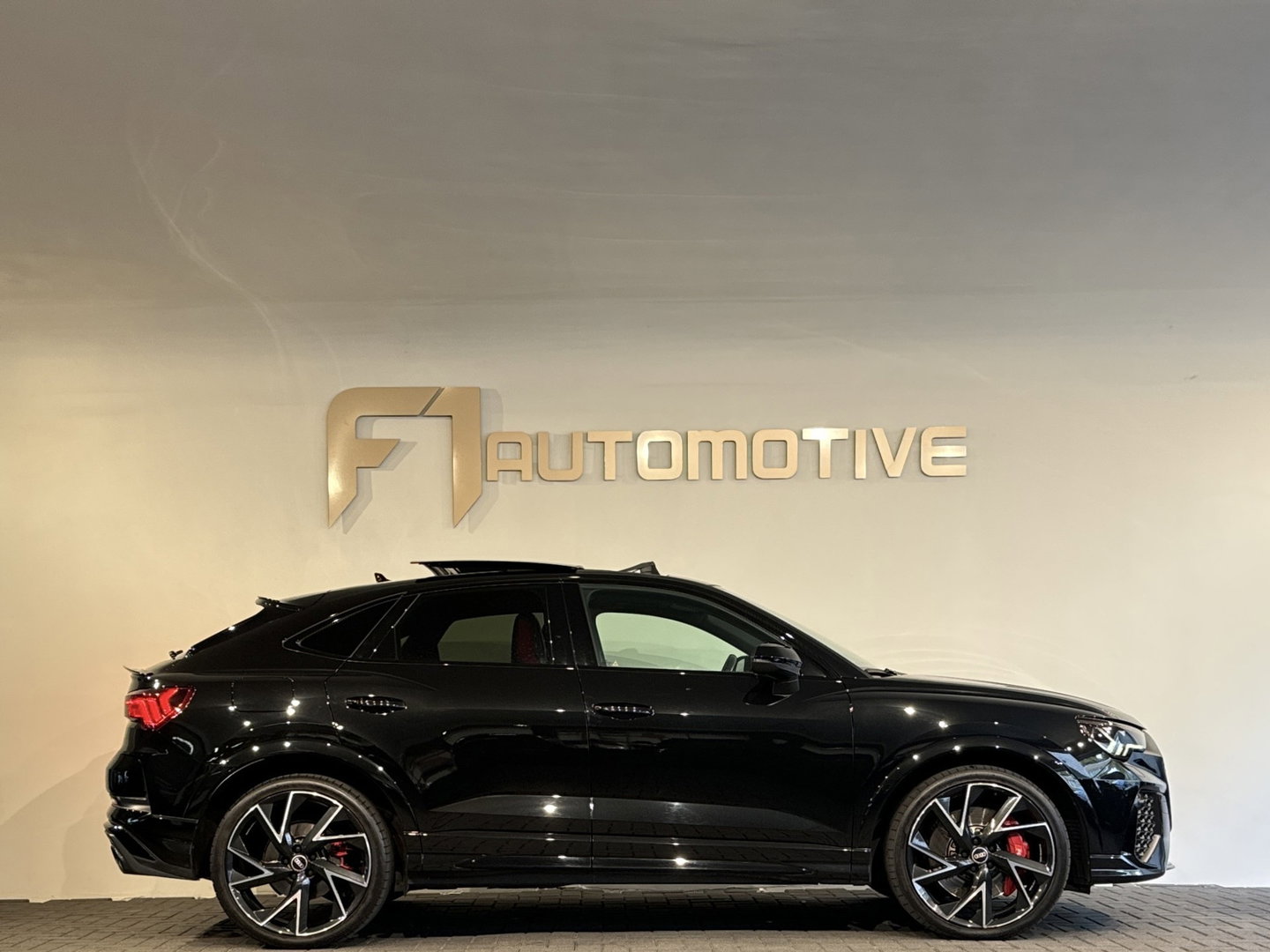 Audi RSQ3 Sportback Pano|Keyles|B&O|RS Seat|Camera|Sfeer|VOL