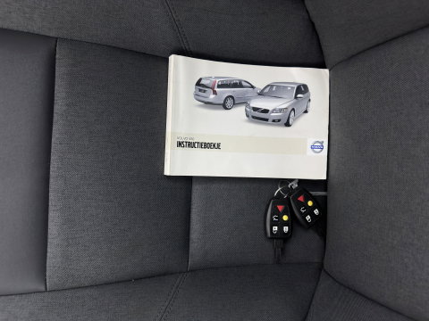Volvo V50 1.8 Elan *COMFORT-SEATS | ECC | CRUISE | 17''ALU | TOWBAR*