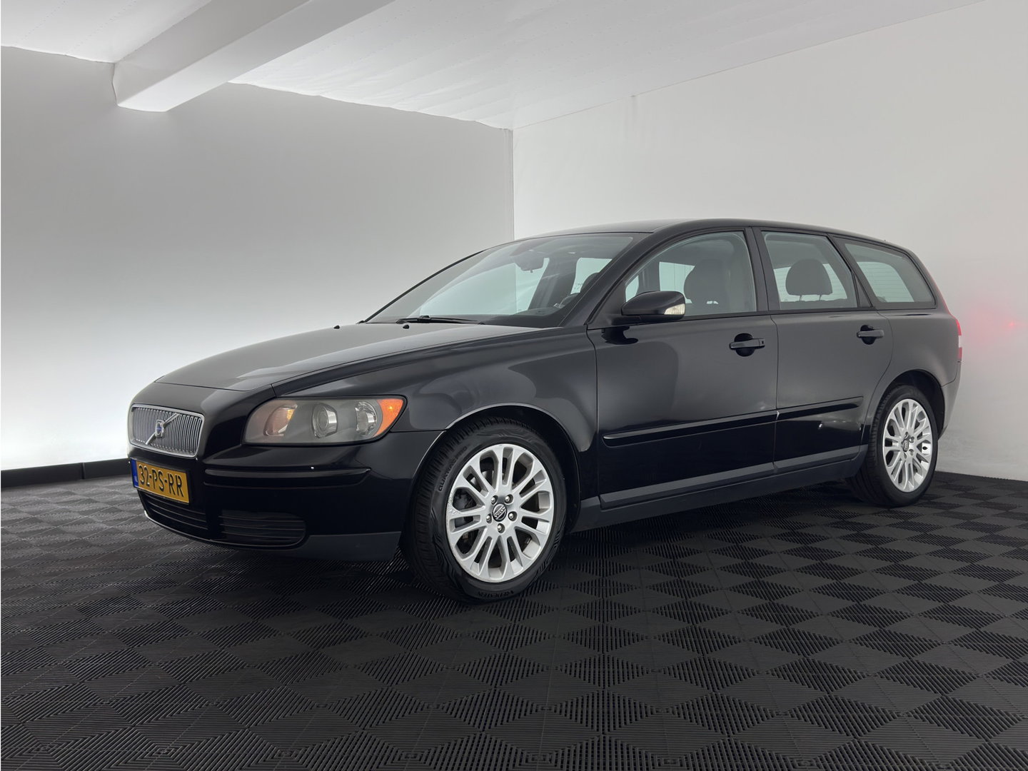 Volvo V50 1.8 Elan *COMFORT-SEATS | ECC | CRUISE | 17''ALU | TOWBAR*