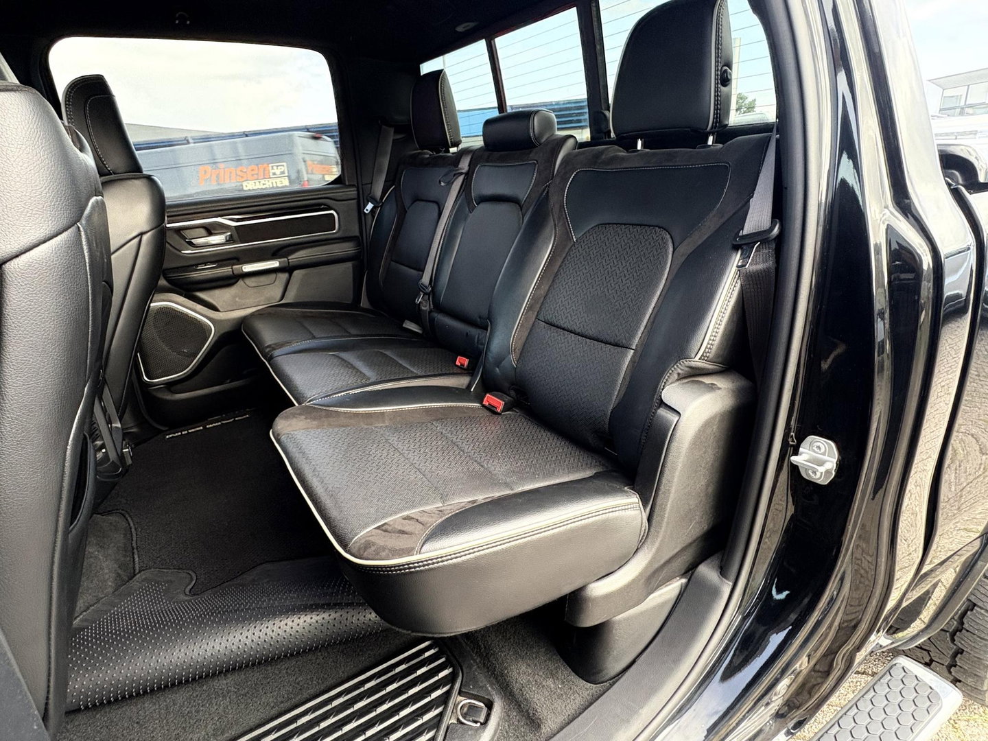 Dodge Ram Pick-Up 1500 5.7 V8 4x4 Crew Cab Laramie | Prinz | GROOT SCHERM | NETTE AUTO