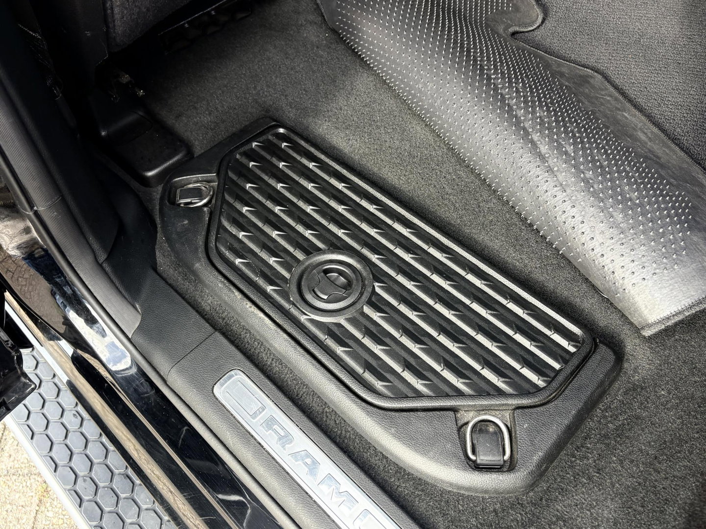 Dodge Ram Pick-Up 1500 5.7 V8 4x4 Crew Cab Laramie | Prinz | GROOT SCHERM | NETTE AUTO