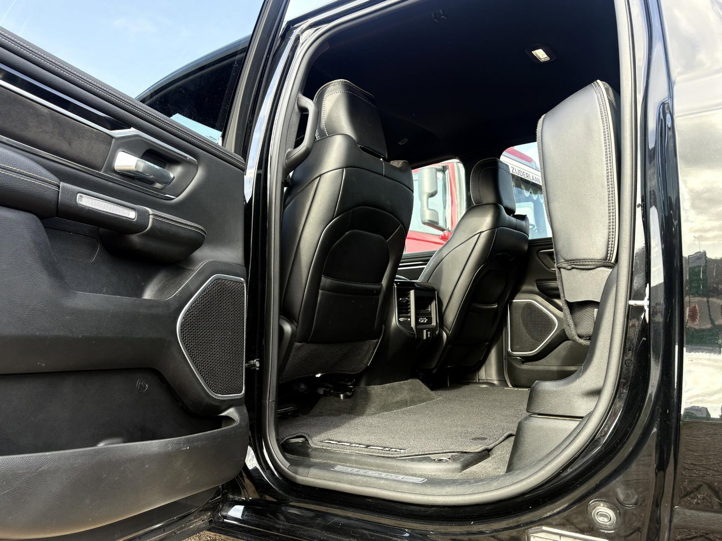 Dodge Ram Pick-Up 1500 5.7 V8 4x4 Crew Cab Laramie | Prinz | GROOT SCHERM | NETTE AUTO