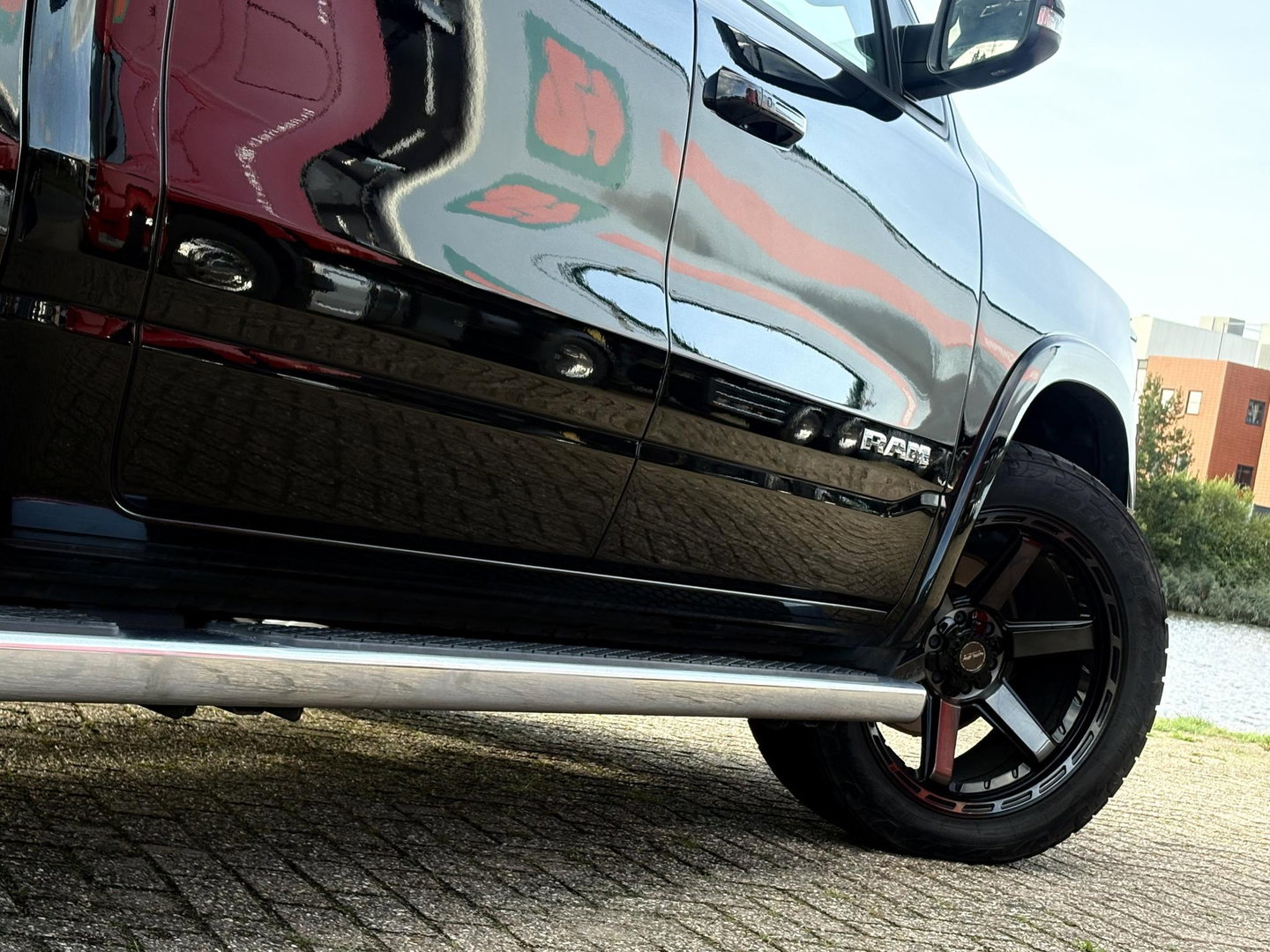 Dodge Ram Pick-Up 1500 5.7 V8 4x4 Crew Cab Laramie | Prinz | GROOT SCHERM | NETTE AUTO