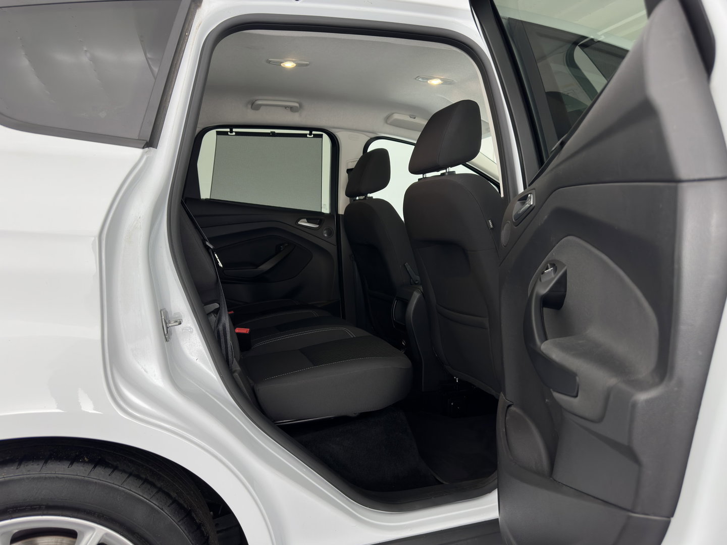 Ford C-MAX 1.5 TDCi Titanium *NAVI-FULLMAP | HEATED-COMFORTSEATS | FORD-SYNC3 AUDIO | ECC | KEYLESS | CAMERA | PDC | CRUISE | PRIVACYGLASS | 16''ALU*