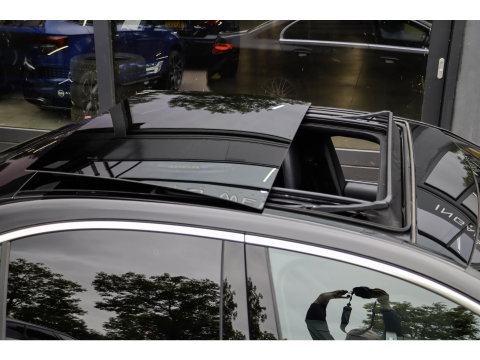 Mercedes-Benz C-Klasse 180 Star Edition LIMITED | Pano | Trekhaak | Distronic