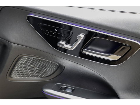 Mercedes-Benz C-Klasse 180 Star Edition LIMITED | Pano | Trekhaak | Distronic