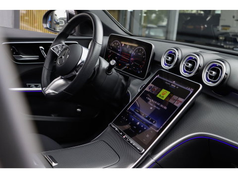 Mercedes-Benz C-Klasse 180 Star Edition LIMITED | Pano | Trekhaak | Distronic