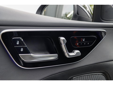 Mercedes-Benz C-Klasse 180 Star Edition LIMITED | Pano | Trekhaak | Distronic