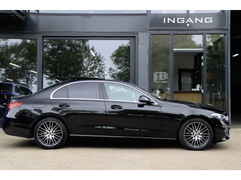 Mercedes-Benz C-Klasse 180 Star Edition LIMITED | Pano | Trekhaak | Distronic