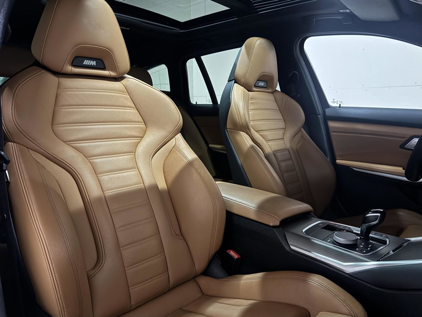BMW 3 Serie Touring 330e xDrive M-Sport Pano Laser Kuipstoelen