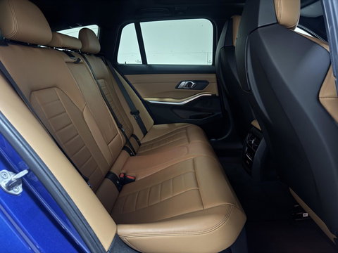 BMW 3 Serie Touring 330e xDrive M-Sport Pano Laser Kuipstoelen