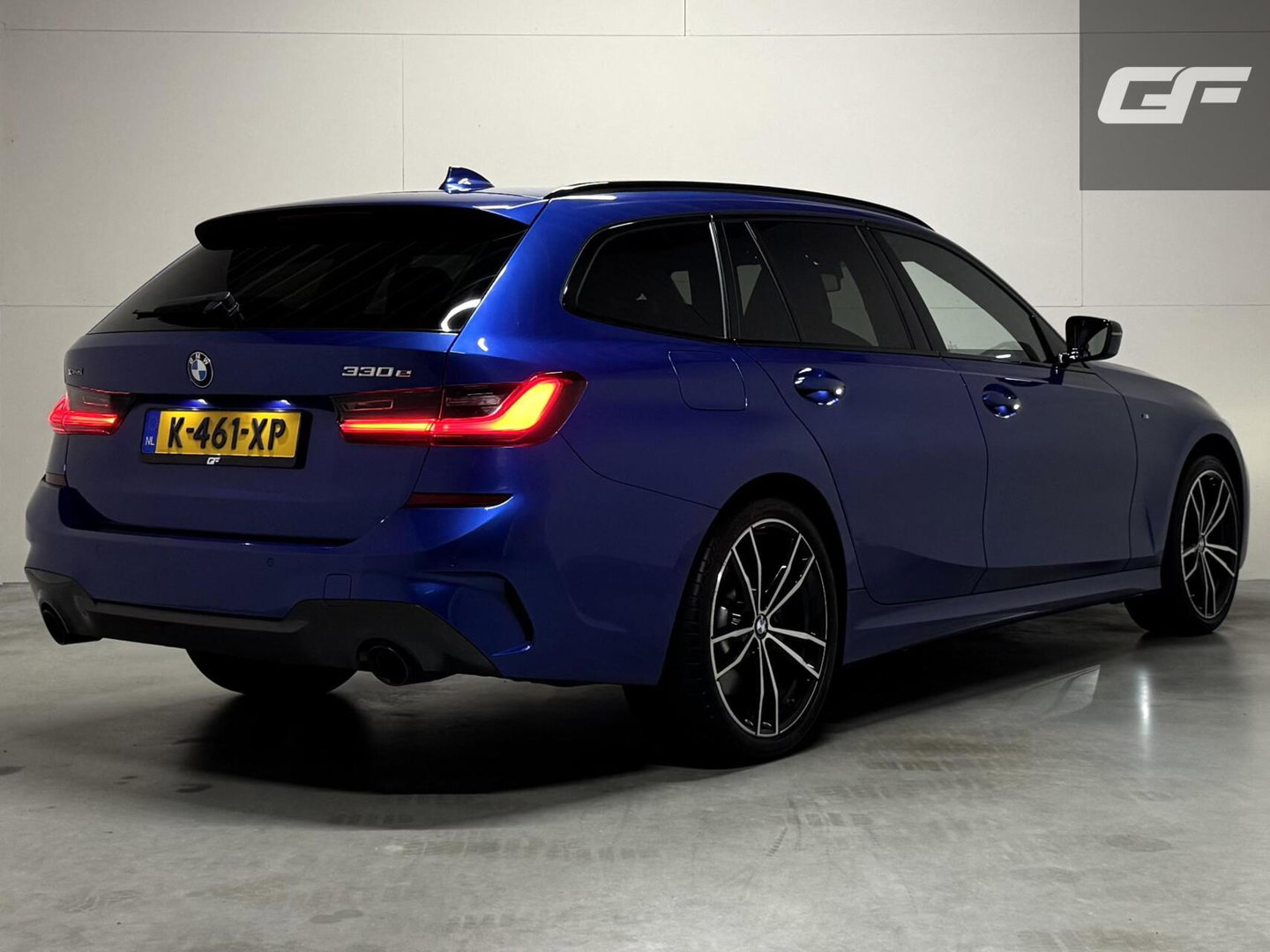 BMW 3 Serie Touring 330e xDrive M-Sport Pano Laser Kuipstoelen
