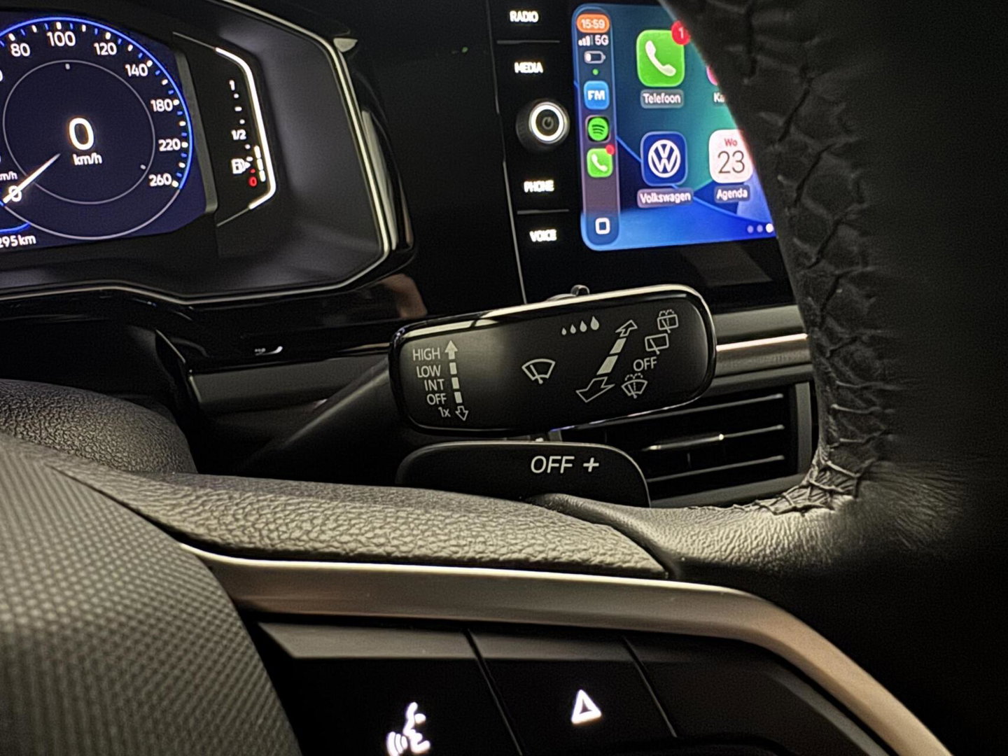 Volkswagen Polo 1.0 TSI R-Line Pano DSG Virtual Carplay Camera