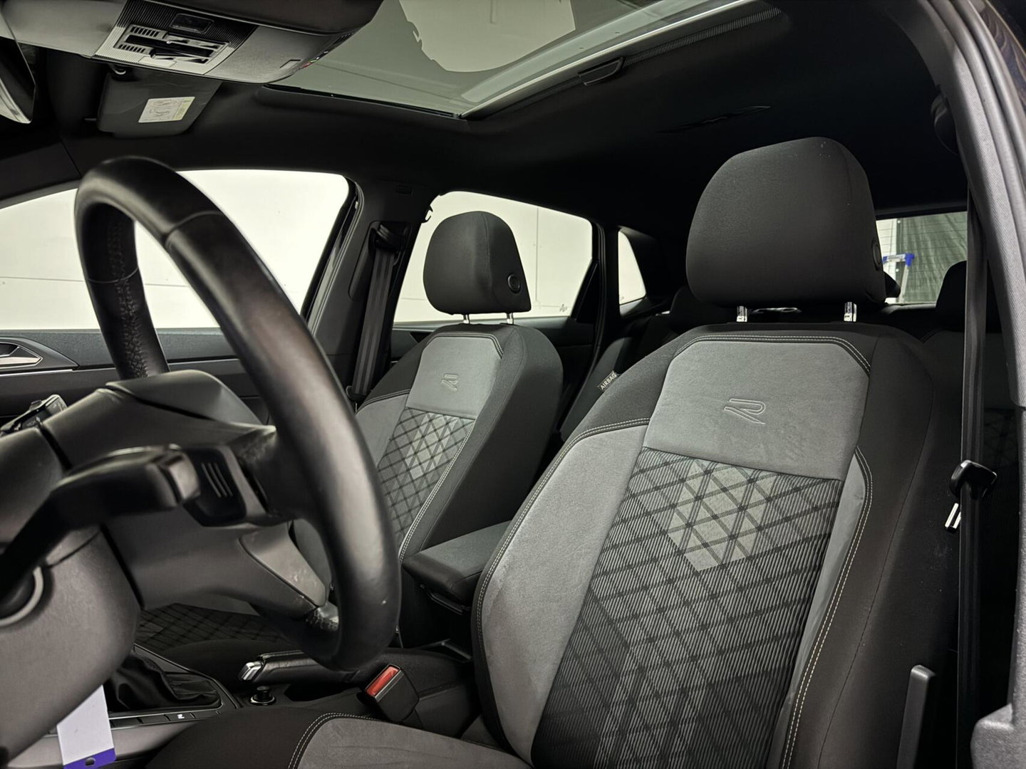 Volkswagen Polo 1.0 TSI R-Line Pano DSG Virtual Carplay Camera