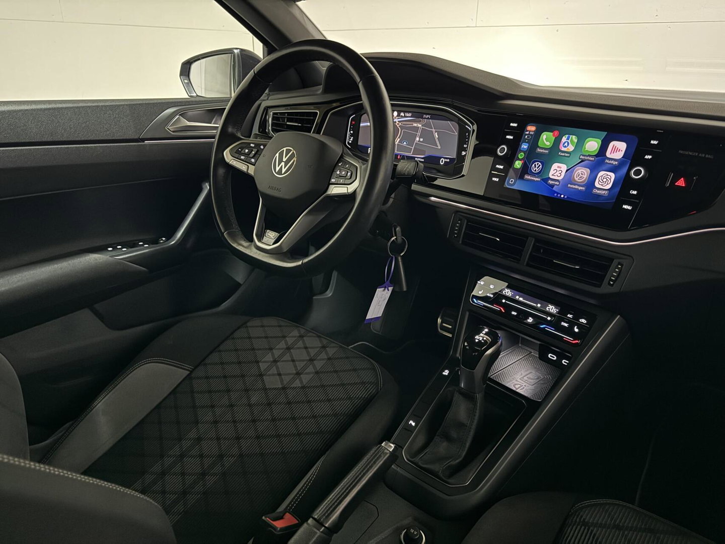 Volkswagen Polo 1.0 TSI R-Line Pano DSG Virtual Carplay Camera