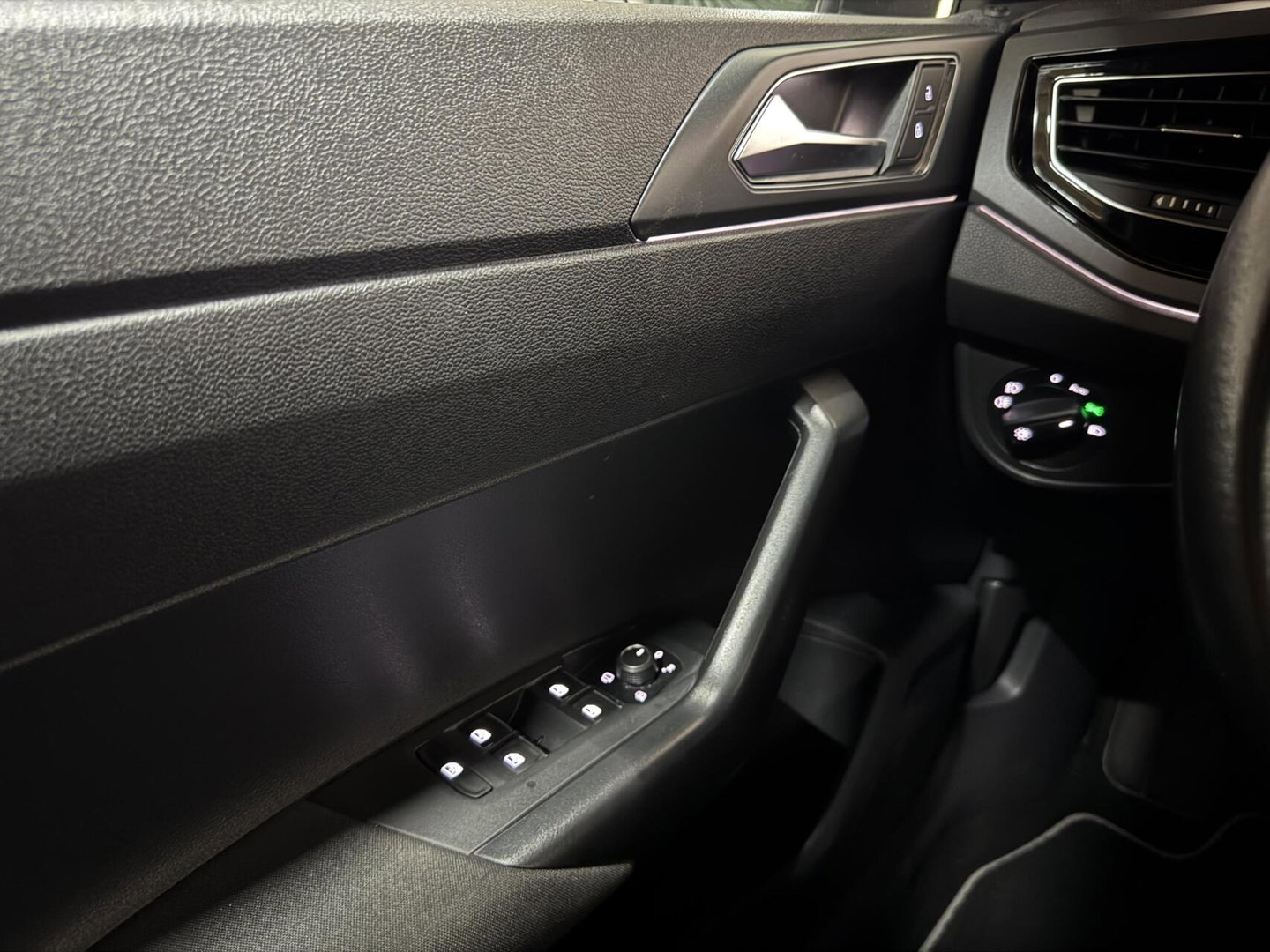 Volkswagen Polo 1.0 TSI R-Line Pano DSG Virtual Carplay Camera