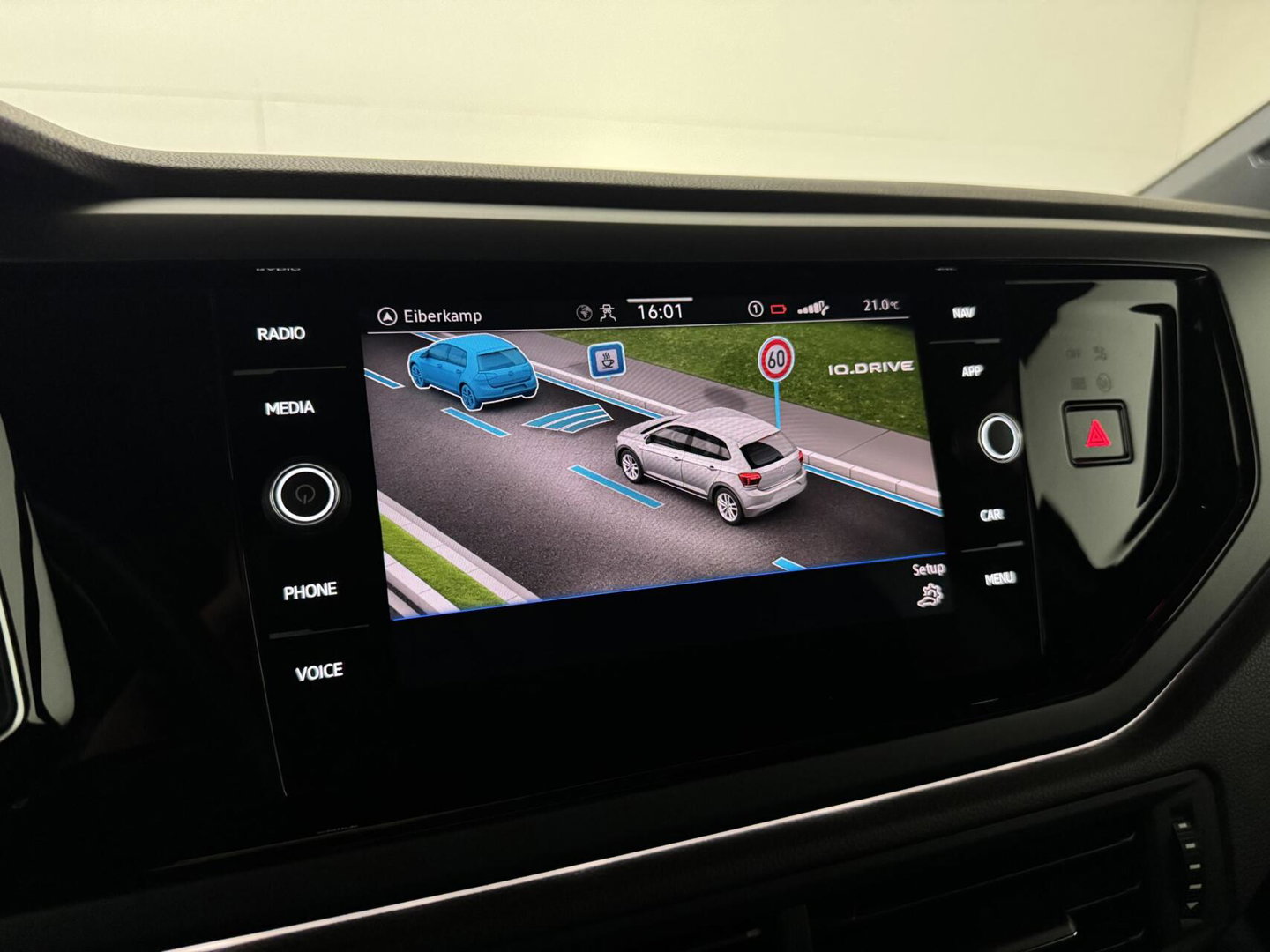 Volkswagen Polo 1.0 TSI R-Line Pano DSG Virtual Carplay Camera