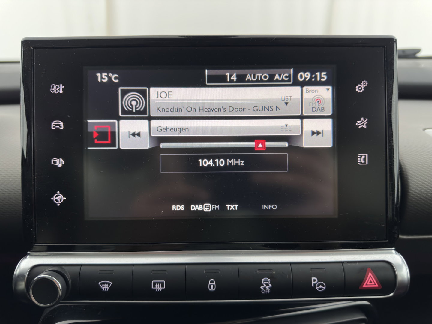 Citroën C4 Cactus 1.6 BlueHDi Business Plus *PANO | NAVI-FULLMAP | CAMERA | ECC | PRIVACY-GLASS | PDC | CRUISE | DAB+ | COMFORT-SEATS | TOWBAR*