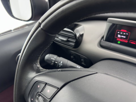 Citroën C4 Cactus 1.6 BlueHDi Business Plus *PANO | NAVI-FULLMAP | CAMERA | ECC | PRIVACY-GLASS | PDC | CRUISE | DAB+ | COMFORT-SEATS | TOWBAR*