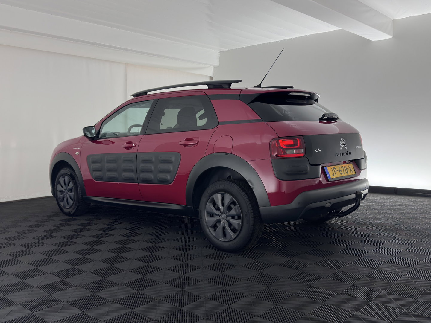 Citroën C4 Cactus 1.6 BlueHDi Business Plus *PANO | NAVI-FULLMAP | CAMERA | ECC | PRIVACY-GLASS | PDC | CRUISE | DAB+ | COMFORT-SEATS | TOWBAR*
