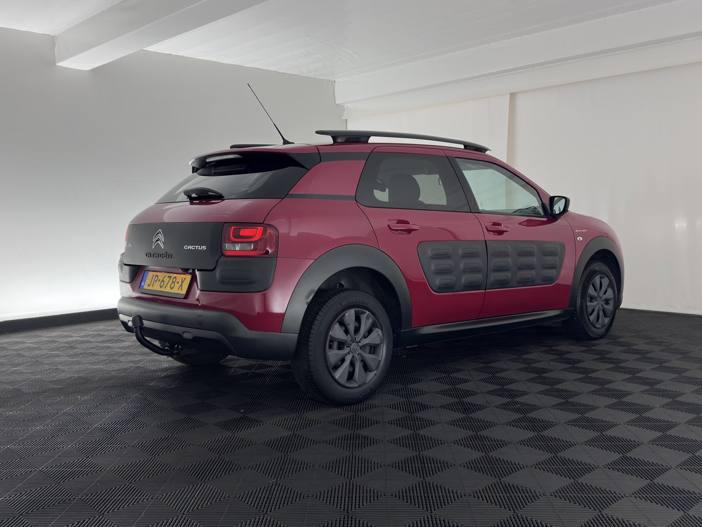 Citroën C4 Cactus 1.6 BlueHDi Business Plus *PANO | NAVI-FULLMAP | CAMERA | ECC | PRIVACY-GLASS | PDC | CRUISE | DAB+ | COMFORT-SEATS | TOWBAR*