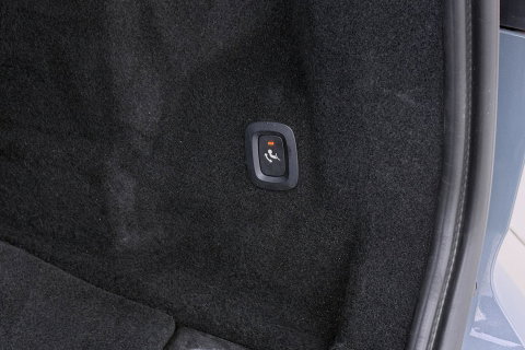 Volvo XC60 T6 Plus Dark | Long Range | Panoramadak | Trekhaak | Camera | BLIS | Keyless | Memory