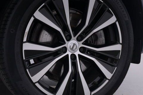 Volvo XC60 T6 Plus Dark | Long Range | Panoramadak | Trekhaak | Camera | BLIS | Keyless | Memory