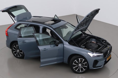 Volvo XC60 T6 Plus Dark | Long Range | Panoramadak | Trekhaak | Camera | BLIS | Keyless | Memory