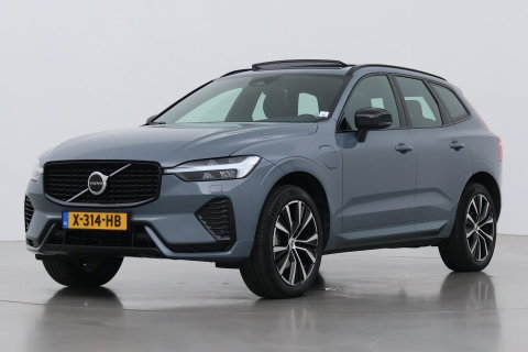 Volvo XC60 T6 Plus Dark | Long Range | Panoramadak | Trekhaak | Camera | BLIS | Keyless | Memory