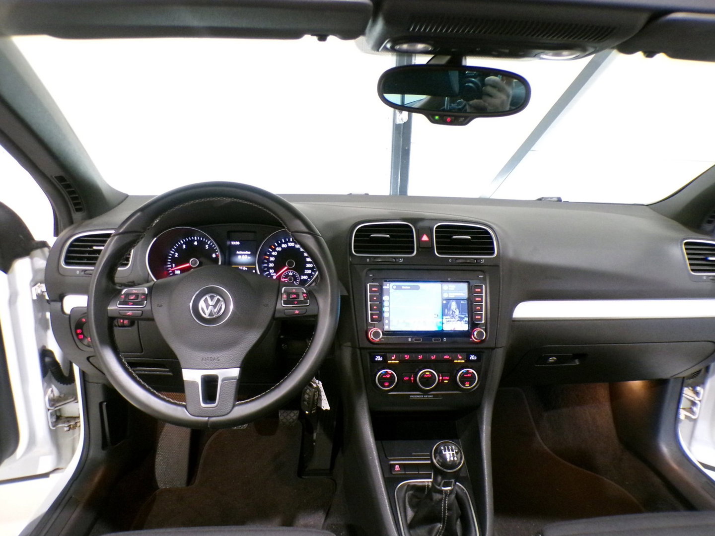Volkswagen Golf Cabriolet 1.2 TSI Highline CUP Edition Apple-carplay Stoelverwarming Xenon-LED Parkeersensoren Trekhaak Garantie