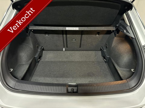 Volkswagen T-Roc 1.5 TSI Sport Pano Virtual Acc Carplay Navi NAP