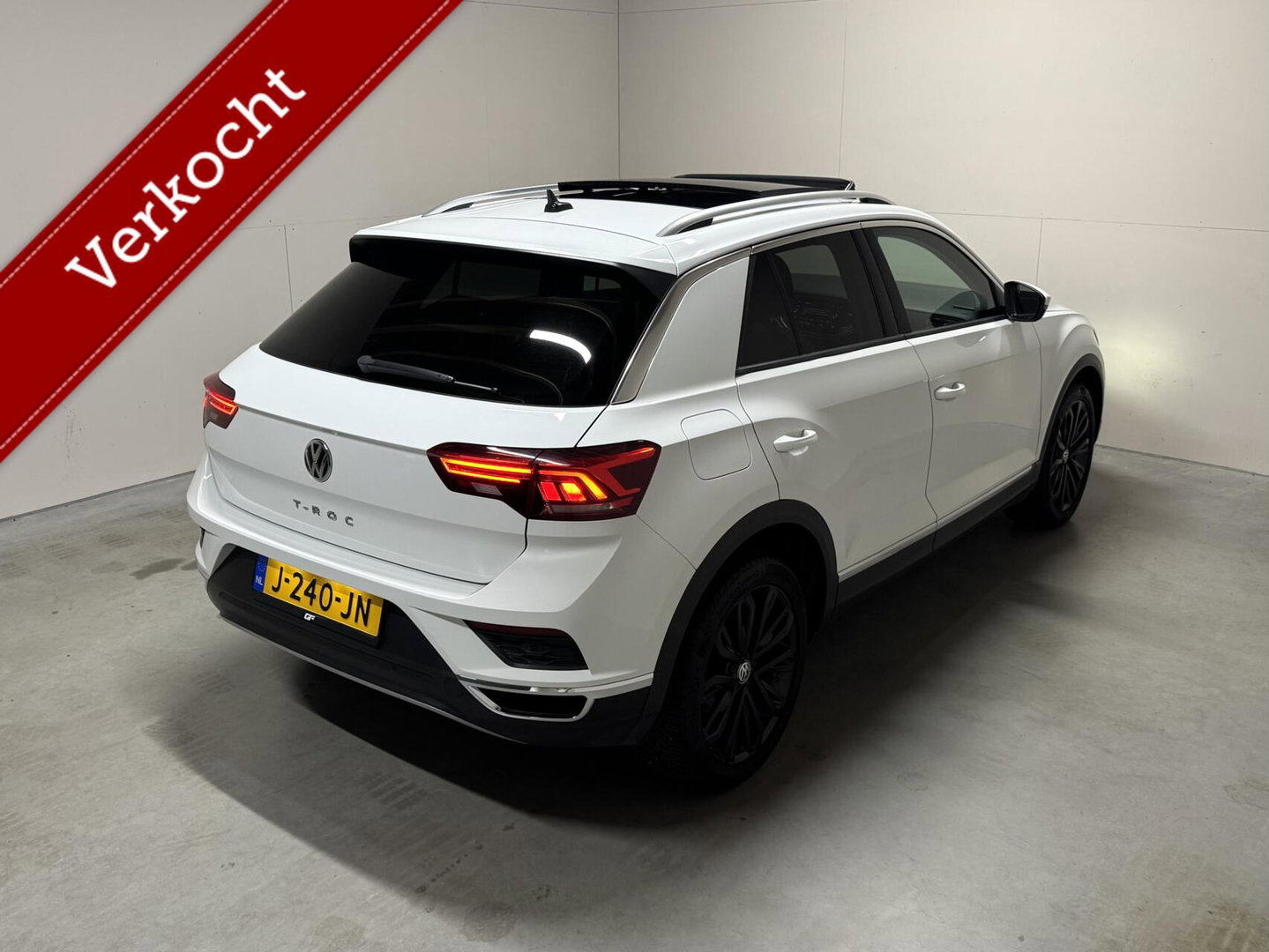 Volkswagen T-Roc 1.5 TSI Sport Pano Virtual Acc Carplay Navi NAP