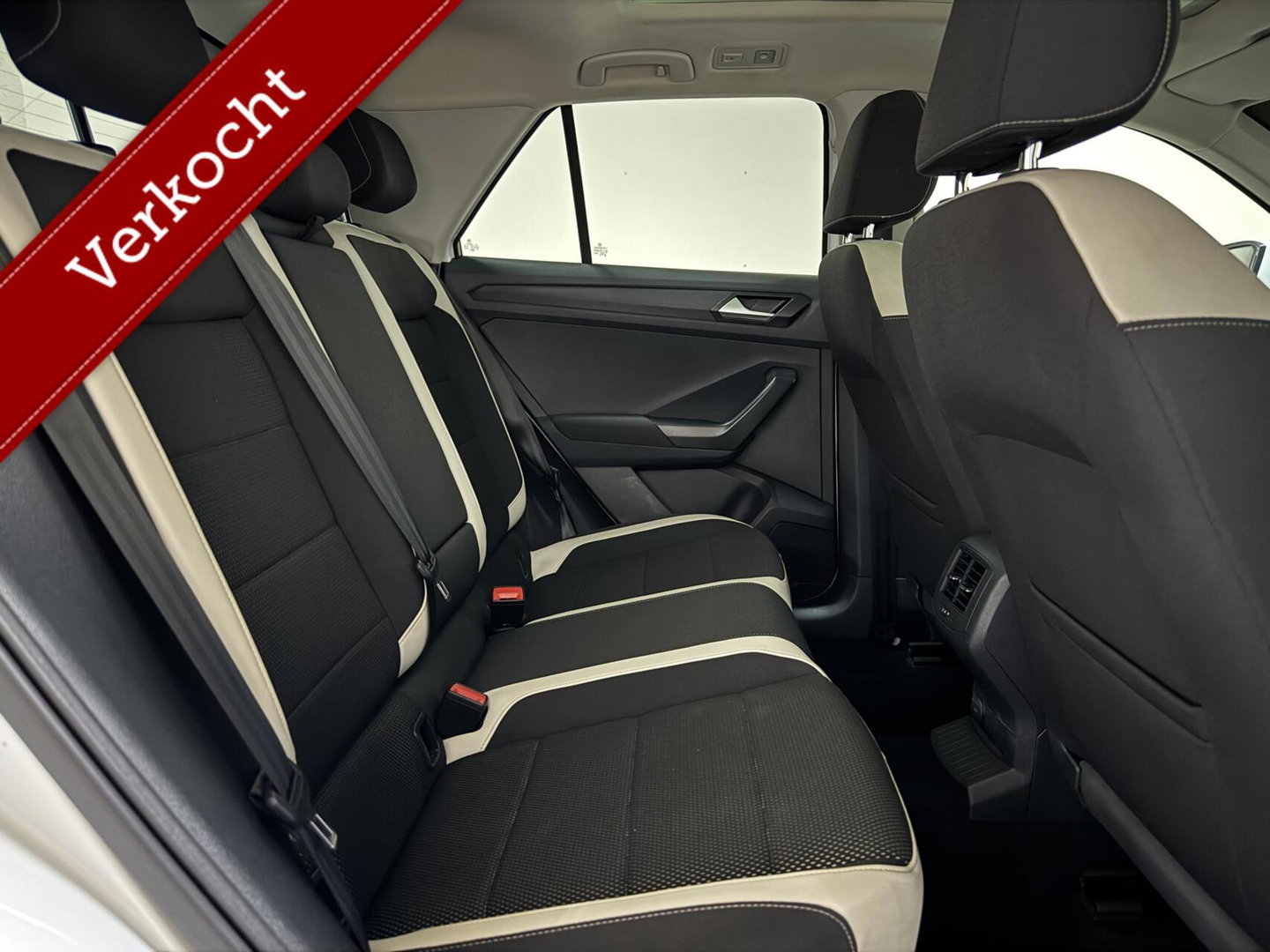 Volkswagen T-Roc 1.5 TSI Sport Pano Virtual Acc Carplay Navi NAP