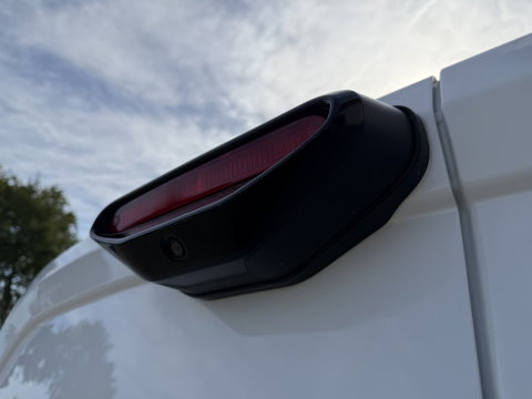 Peugeot Partner 1.5 BlueHDI 102pk Premium / vaste prijs rijklaar € 10.950 ex btw / 6 versnellingen / lease vanaf € 185 / trekhaak 1500 kg / dakdragers / airco / cruise / euro 6 / bpm vrij