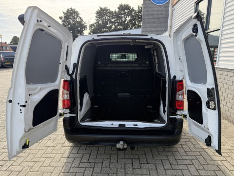 Peugeot Partner 1.5 BlueHDI 102pk Premium / vaste prijs rijklaar € 10.950 ex btw / 6 versnellingen / lease vanaf € 185 / trekhaak 1500 kg / dakdragers / airco / cruise / euro 6 / bpm vrij