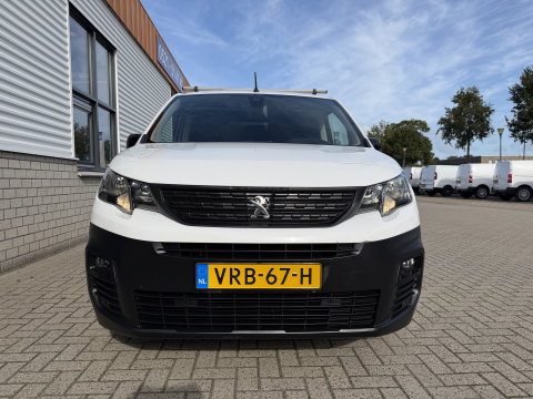 Peugeot Partner 1.5 BlueHDI 102pk Premium / vaste prijs rijklaar € 10.950 ex btw / 6 versnellingen / lease vanaf € 185 / trekhaak 1500 kg / dakdragers / airco / cruise / euro 6 / bpm vrij