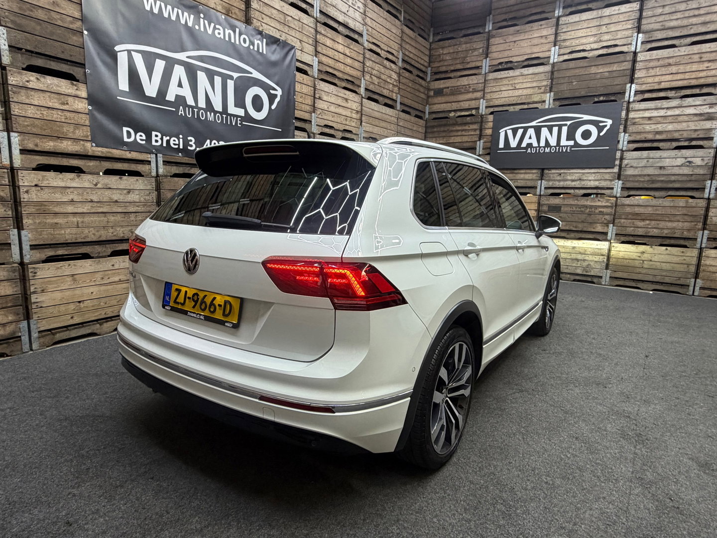 Volkswagen Tiguan 1.5 TSI ACT Highline Business R- Line Pano Camera LED 20"LM