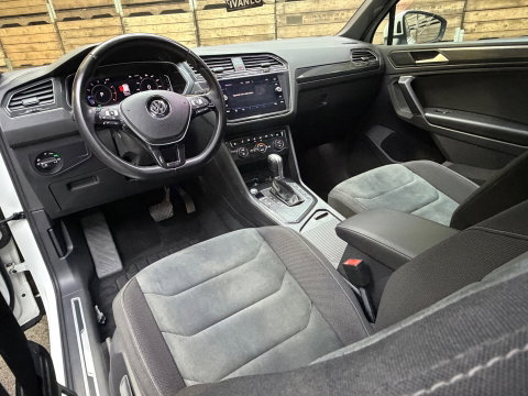 Volkswagen Tiguan 1.5 TSI ACT Highline Business R- Line Pano Camera LED 20"LM