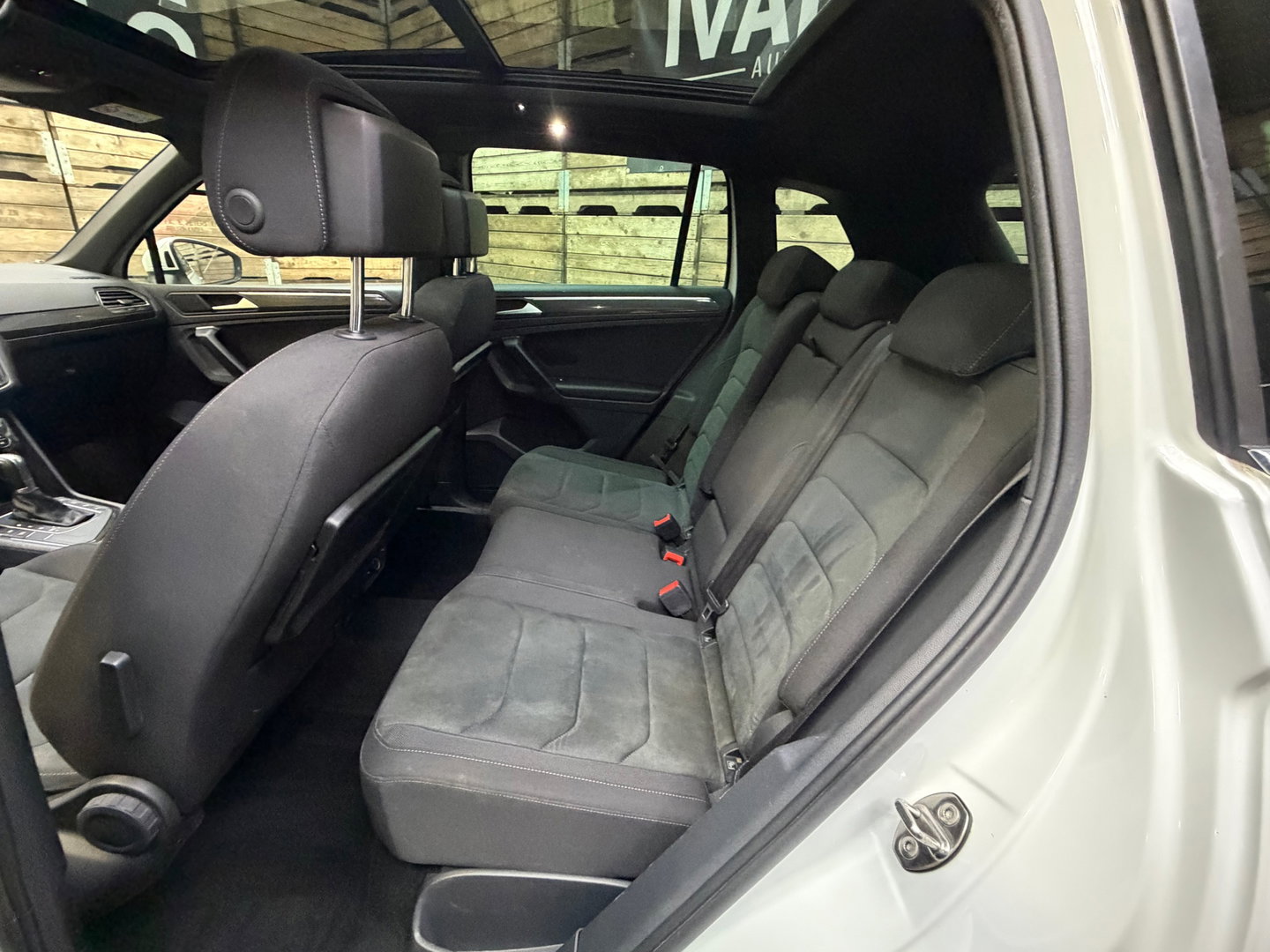 Volkswagen Tiguan 1.5 TSI ACT Highline Business R- Line Pano Camera LED 20"LM