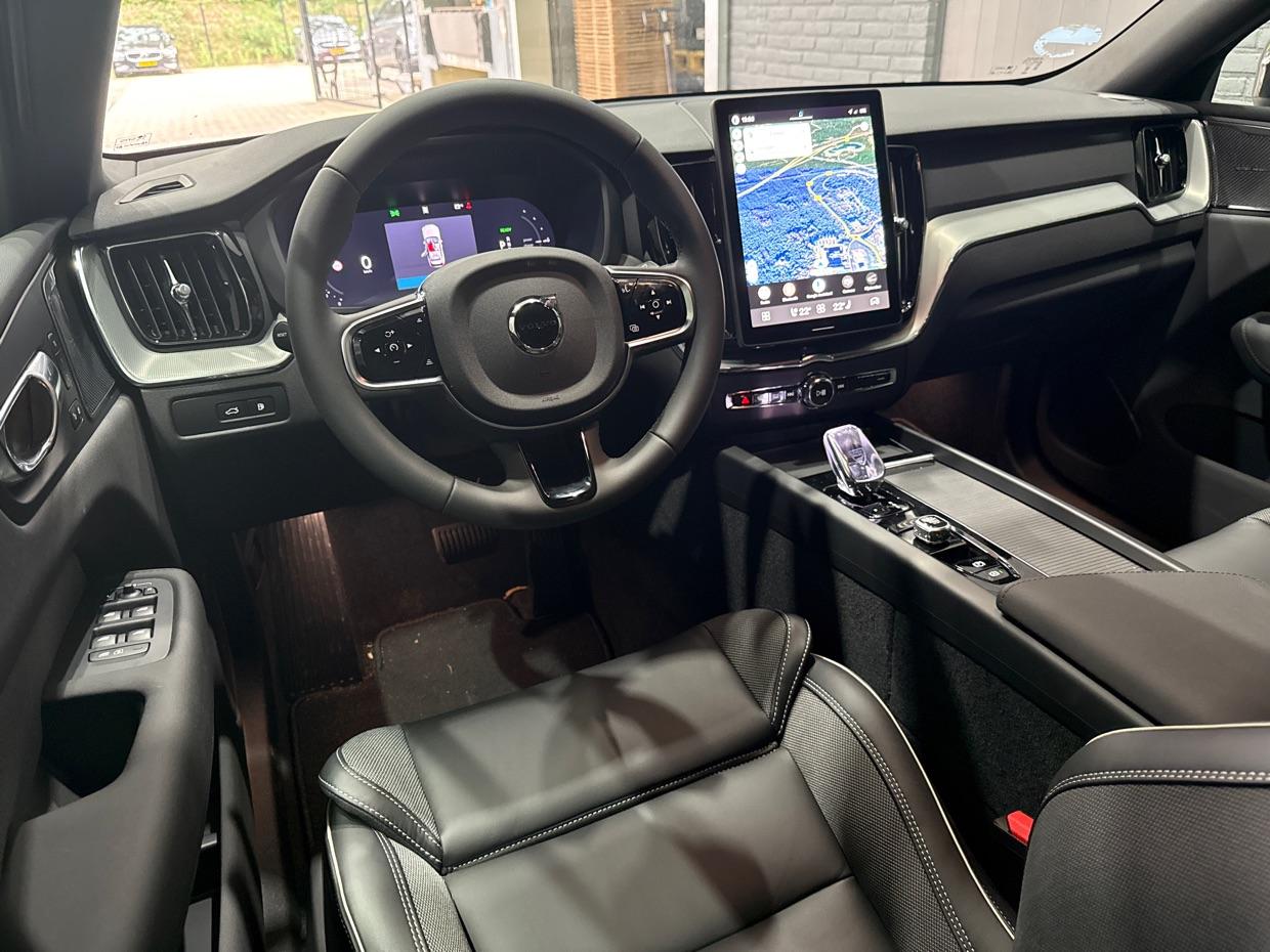 Volvo XC60 T8 Plus Black Edition | Harman/Kardon | Pilot Assist | 360° Camera | Stoel+Stuurverwarming | Keyless | 21 Inch